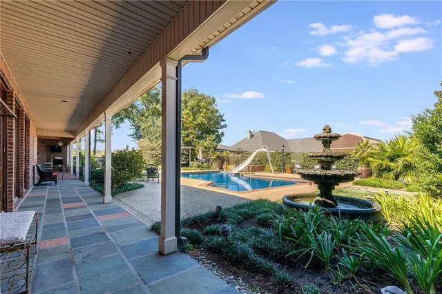 $775,500 | 1869 2nd Street, Lutcher, LA 70071