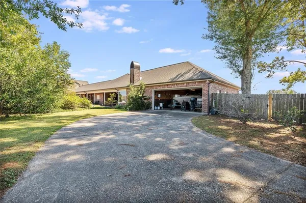 $729,000 | 1869 2nd Street, Lutcher, LA 70071