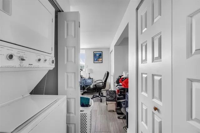 $240,000 | 141 Southeast 3rd Avenue, Unit 101, Dania Beach, FL 33004