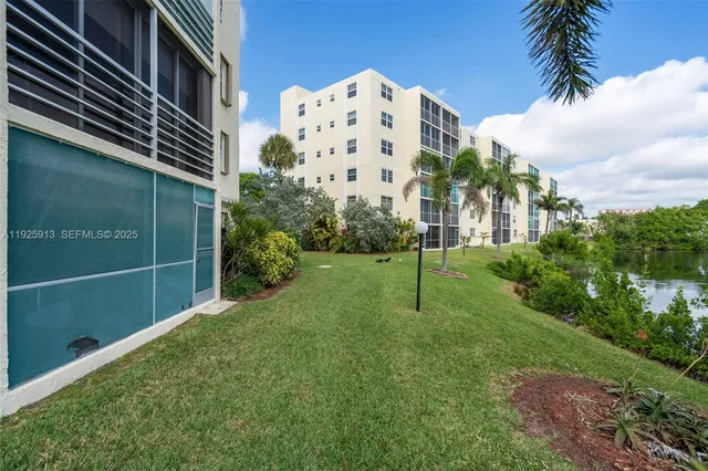 $240,000 | 141 Southeast 3rd Avenue, Unit 101, Dania Beach, FL 33004