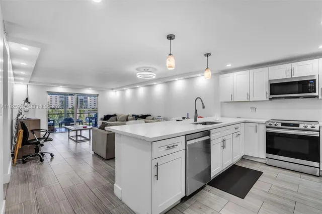 $240,000 | 141 Southeast 3rd Avenue, Unit 101, Dania Beach, FL 33004