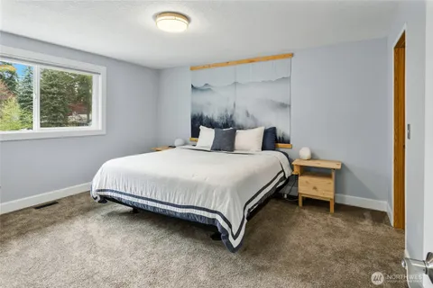 $569,999 | 9706 164th Street East, Puyallup, WA 98375