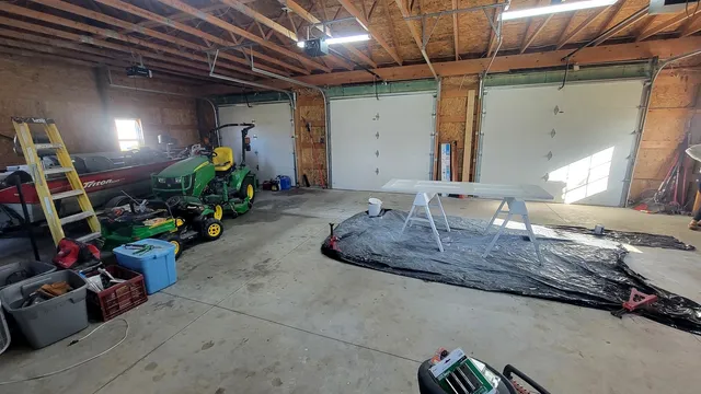 a room with lot of gym equipment