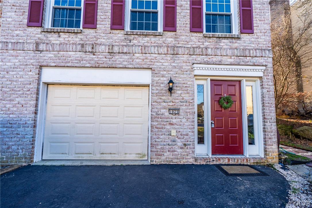 1025 Barnside Road Allentown, PA 18103 - Photo 2 of 28 Gallery Image 2
