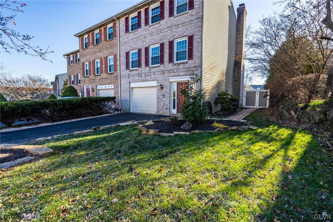 1025 Barnside Road Allentown, PA 18103 - Photo 3 of 28 Gallery Image 3