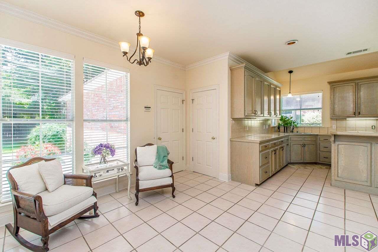 443 West Plantation Ridge Court Baton Rouge, LA 70810 - Photo 8 of 26 Kitchen