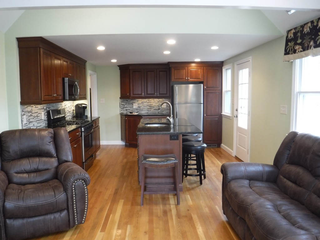 23 Blake Road Weymouth, MA 02188 - Photo 9 of 27 Gallery Image 9