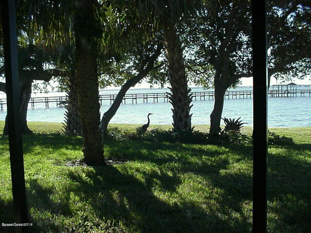 3191 Ricks Way Melbourne Beach, FL 32951 - Photo 16 of 30 Go fish at the river pier