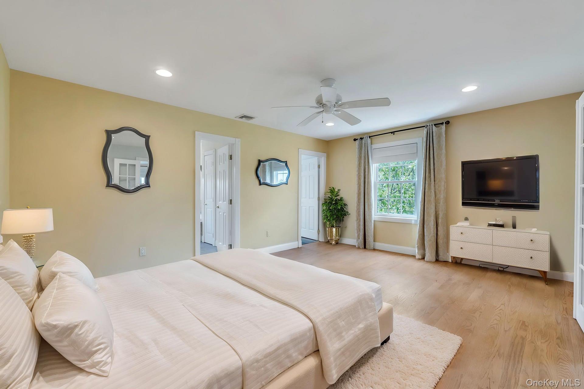 506 Moriches-Middle Island Road Manorville, NY 11949 - Photo 32 of 50