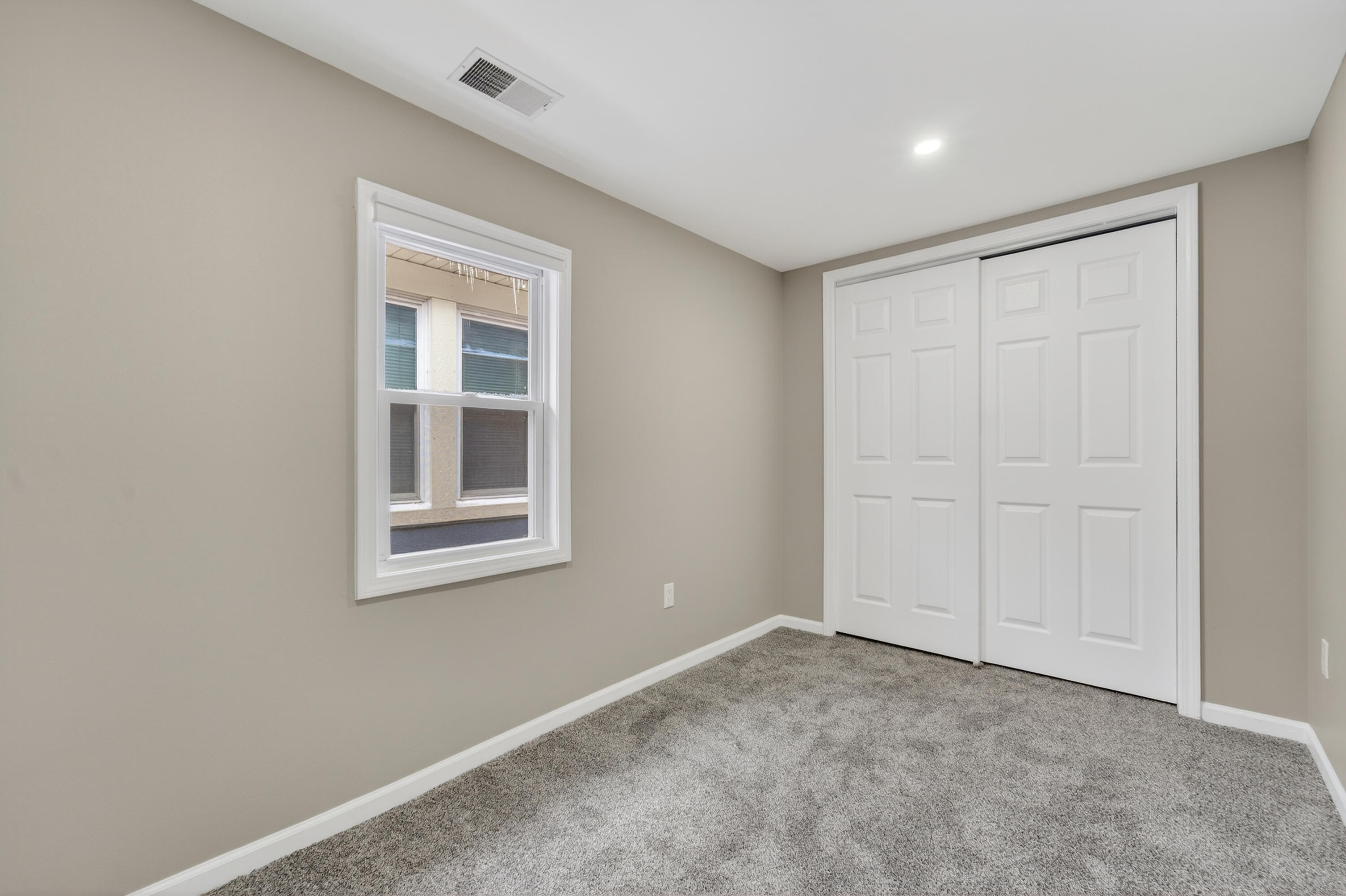 2519 South Austin Street Milwaukee, WI 53207 - Photo 19 of 25 DSC05132