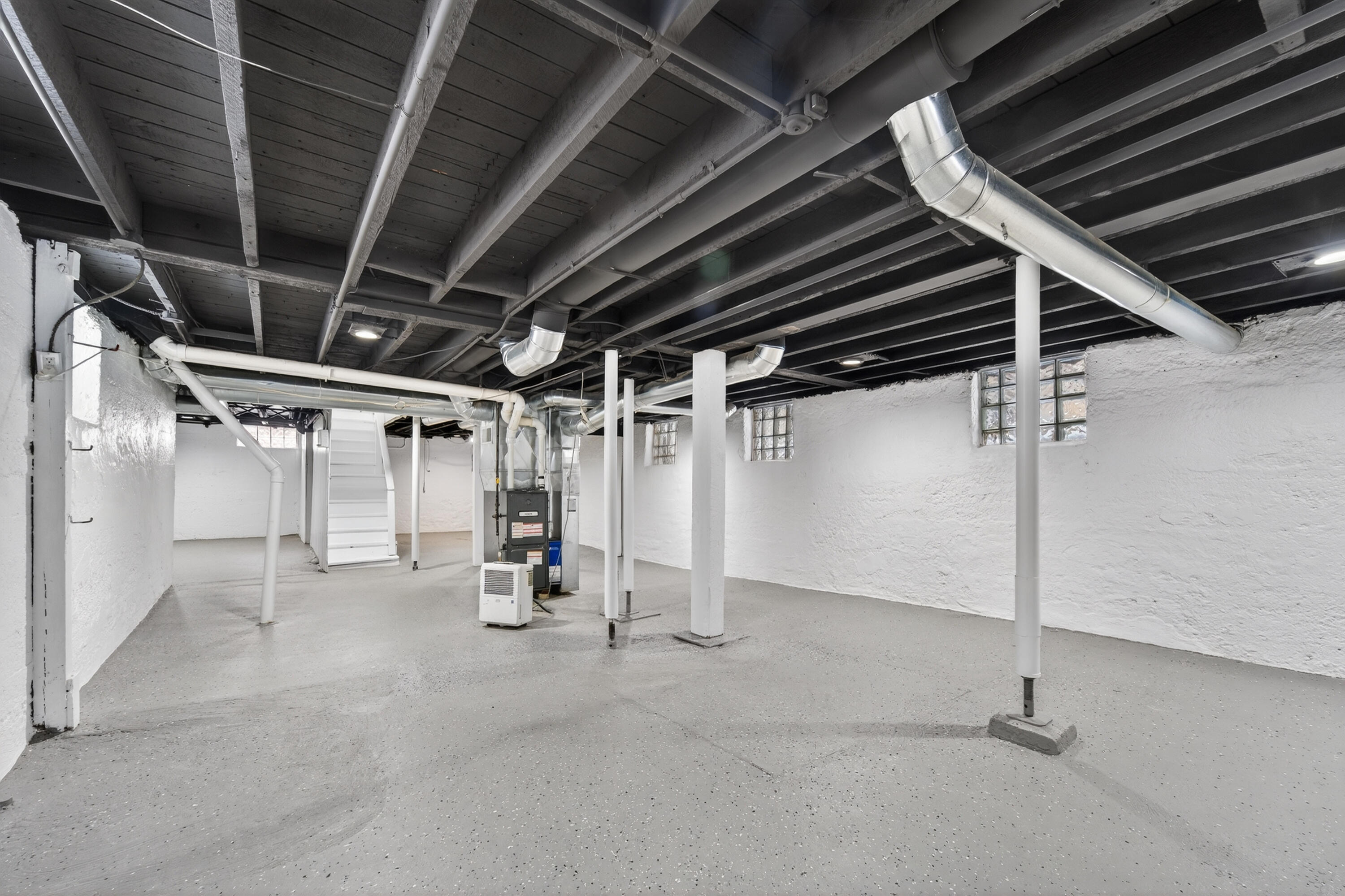 2519 South Austin Street Milwaukee, WI 53207 - Photo 22 of 25 DSC05152