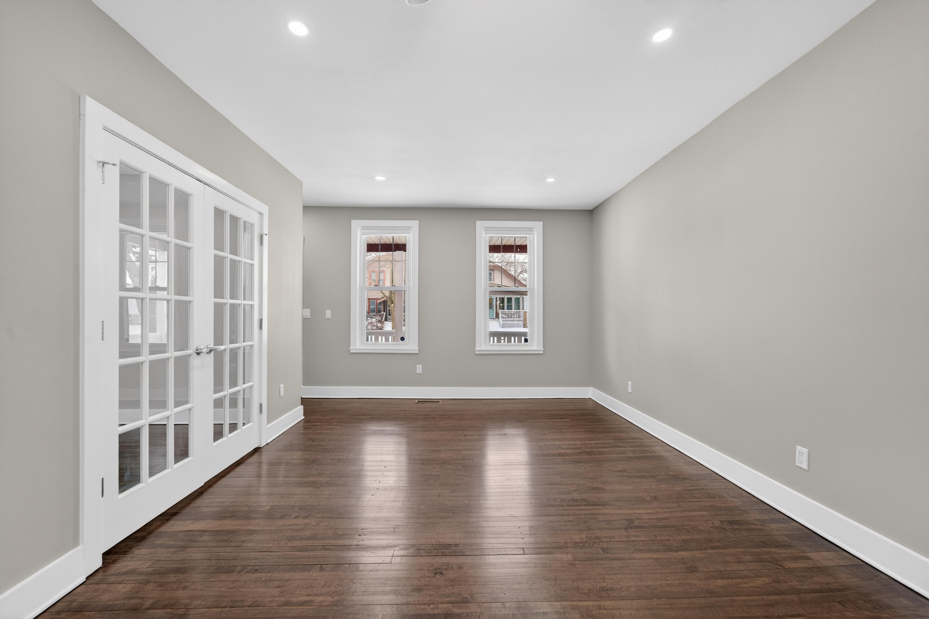 2519 South Austin Street Milwaukee, WI 53207 - Photo 8 of 25 DSC05071