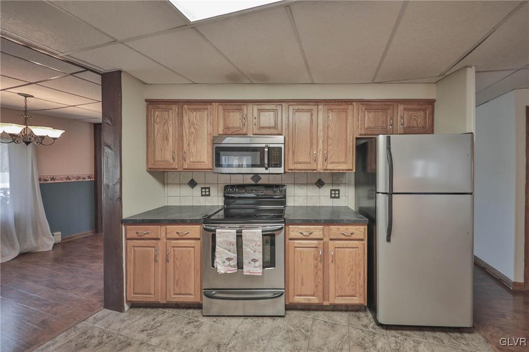 305 Clearview Drive Palmerton, PA 18071 - Photo 12 of 50 Gallery Image 12
