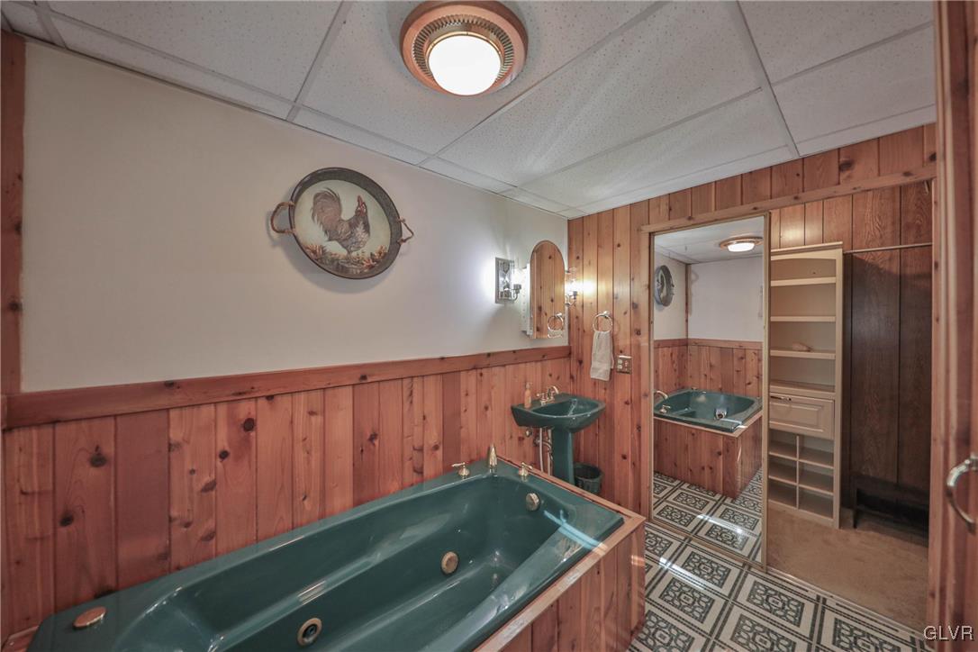 305 Clearview Drive Palmerton, PA 18071 - Photo 28 of 50 Gallery Image 28