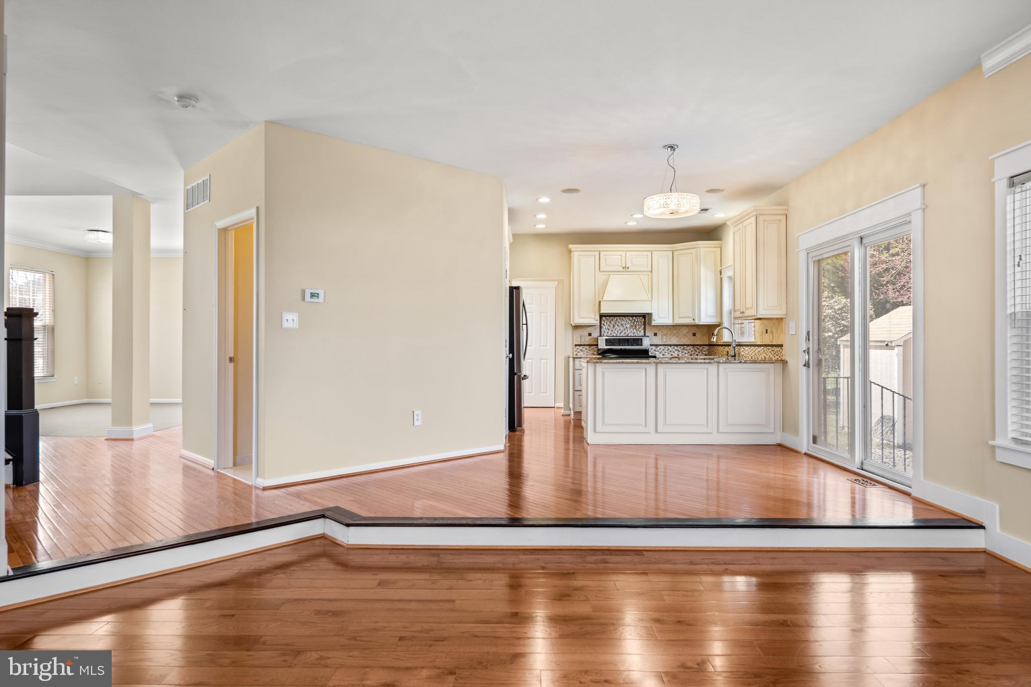 9 Waters Edge Drive Riverside, NJ 08075 - Photo 14 of 40