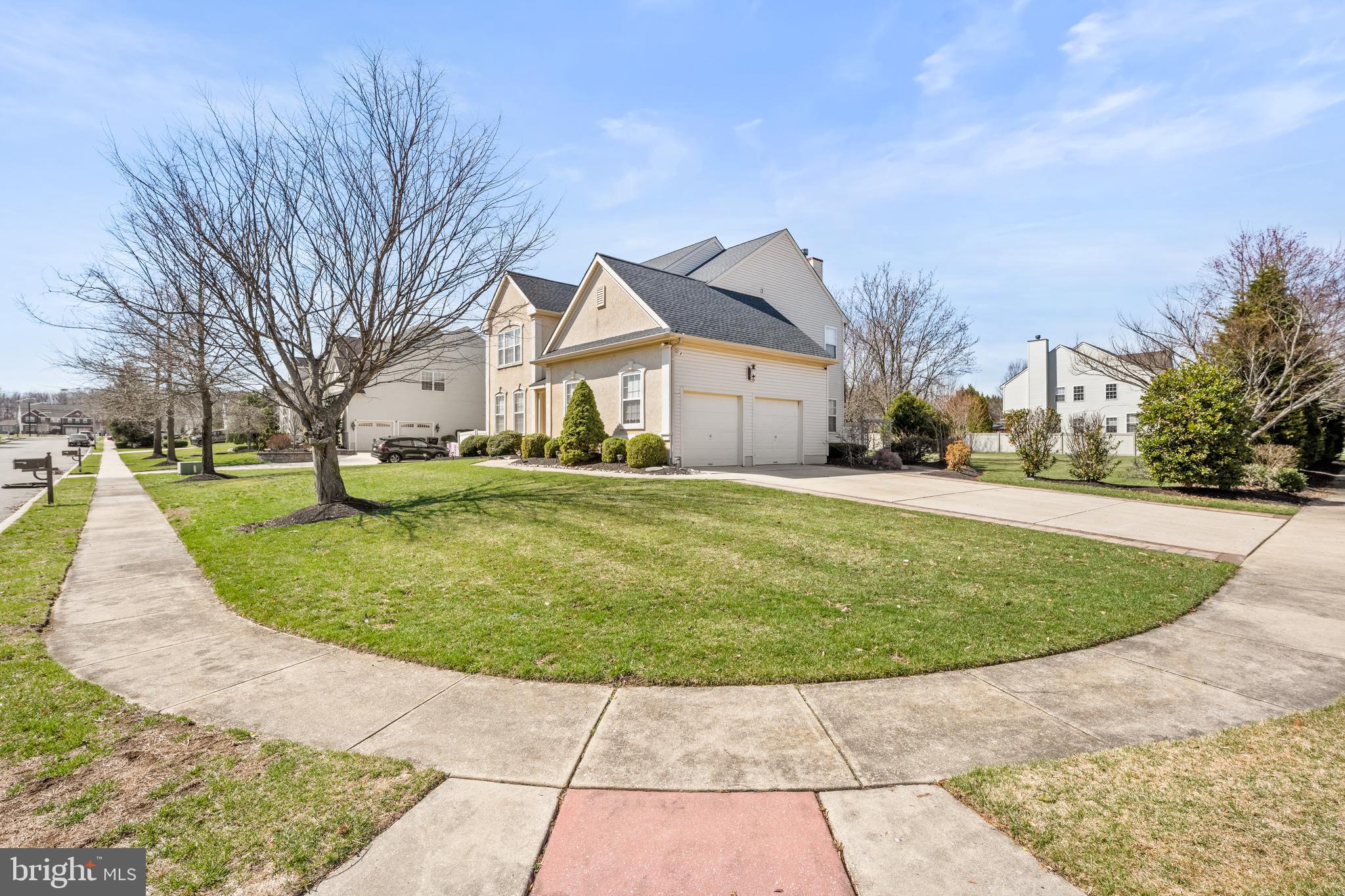 9 Waters Edge Drive Riverside, NJ 08075 - Photo 2 of 40