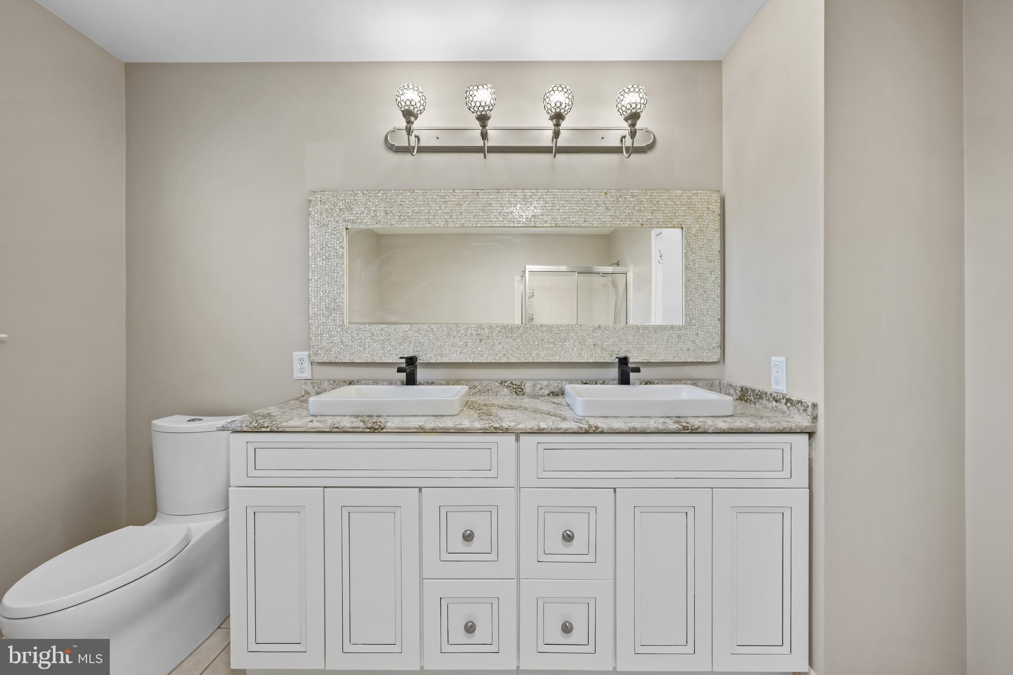 9 Waters Edge Drive Riverside, NJ 08075 - Photo 32 of 40