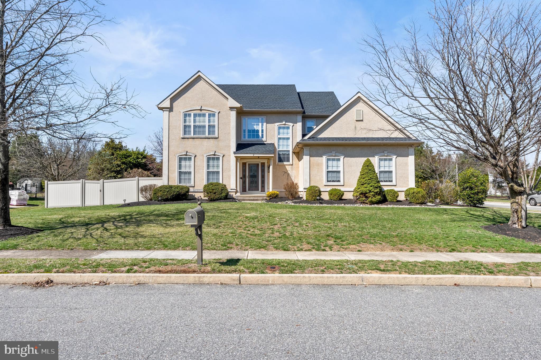 9 Waters Edge Drive Riverside, NJ 08075 - Photo 4 of 40