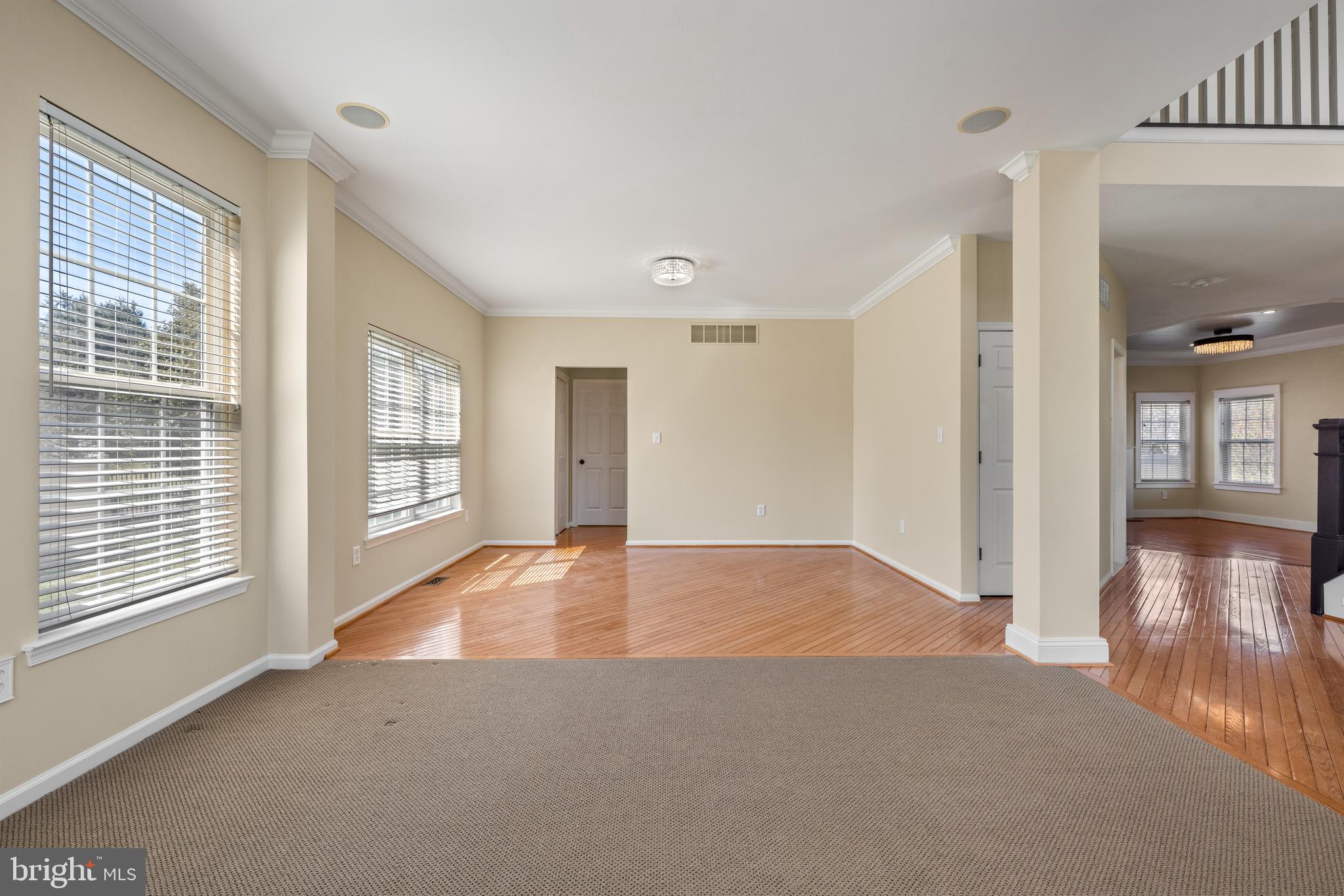 9 Waters Edge Drive Riverside, NJ 08075 - Photo 9 of 40