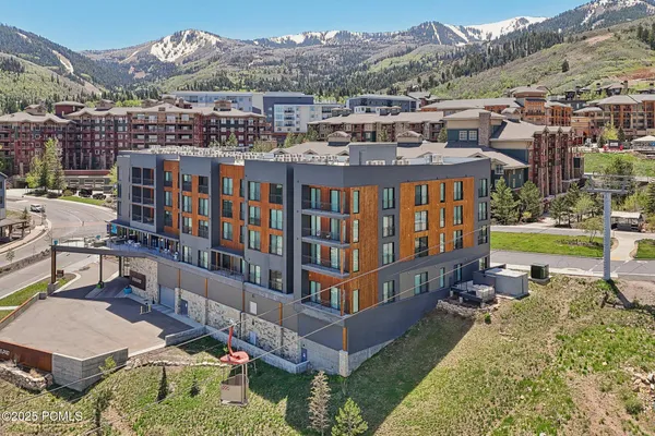 $650,000 | 2670 Canyons Resort Drive, Unit 113, Park City, UT 84098