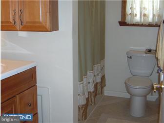 130 Eaves Mill Road Medford, NJ 08055 - Photo 7 of 12 Bathroom