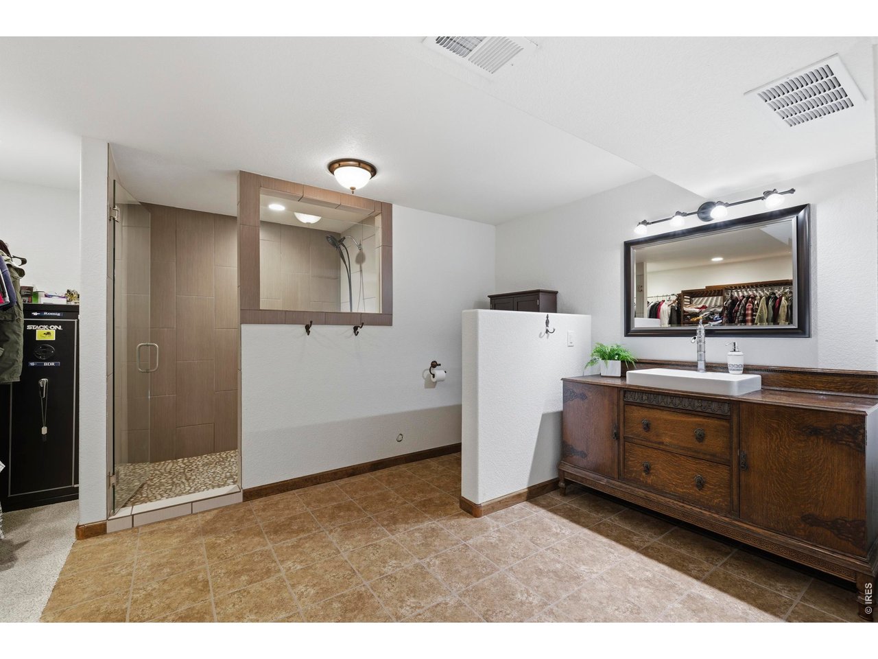 331 South Maple Avenue Eaton, CO 80615 - Photo 32 of 40 a kitchen with a refrigerator and a stove