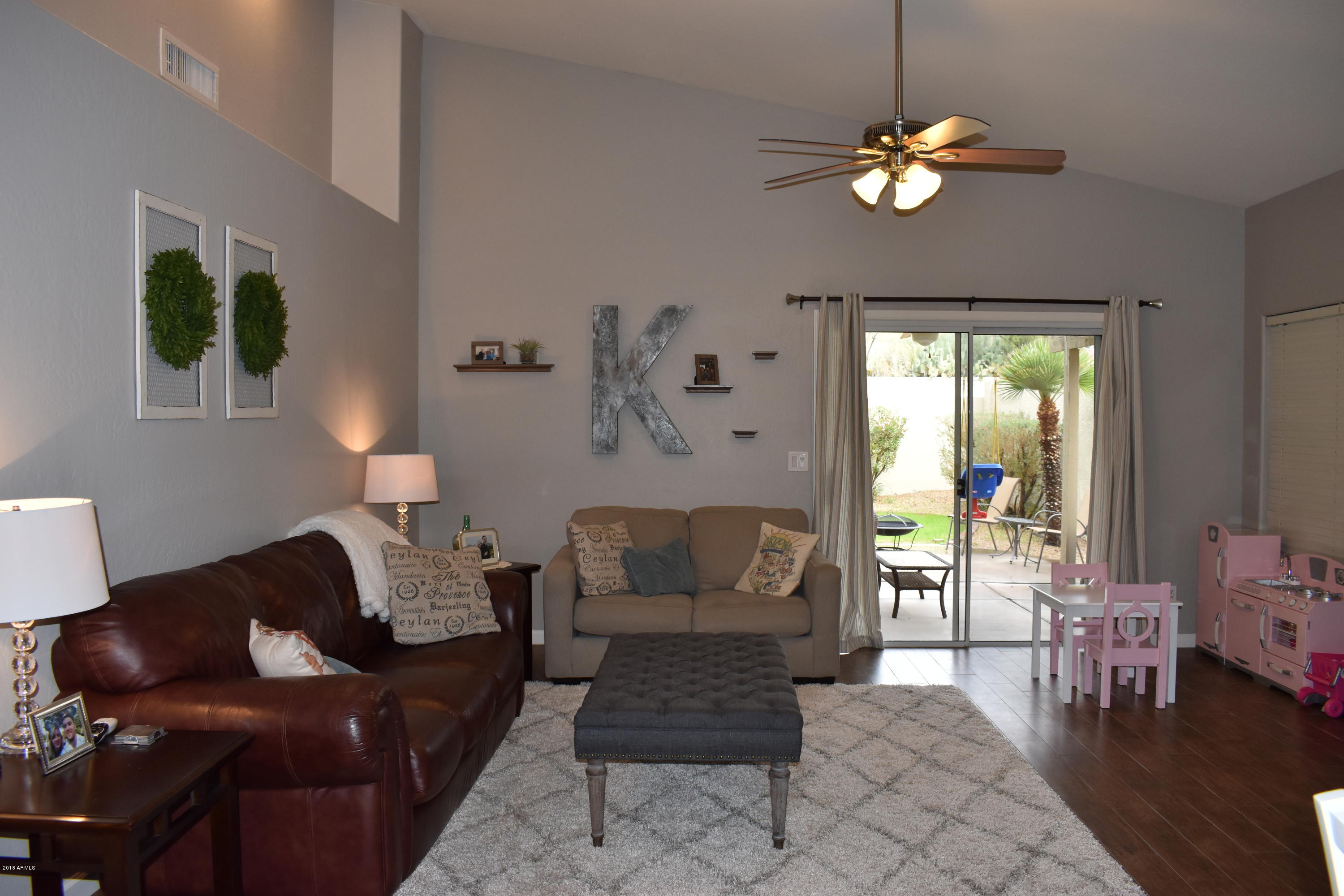 1252 East Redfield Road Phoenix, AZ 85022 - Photo 4 of 29 Great Room
