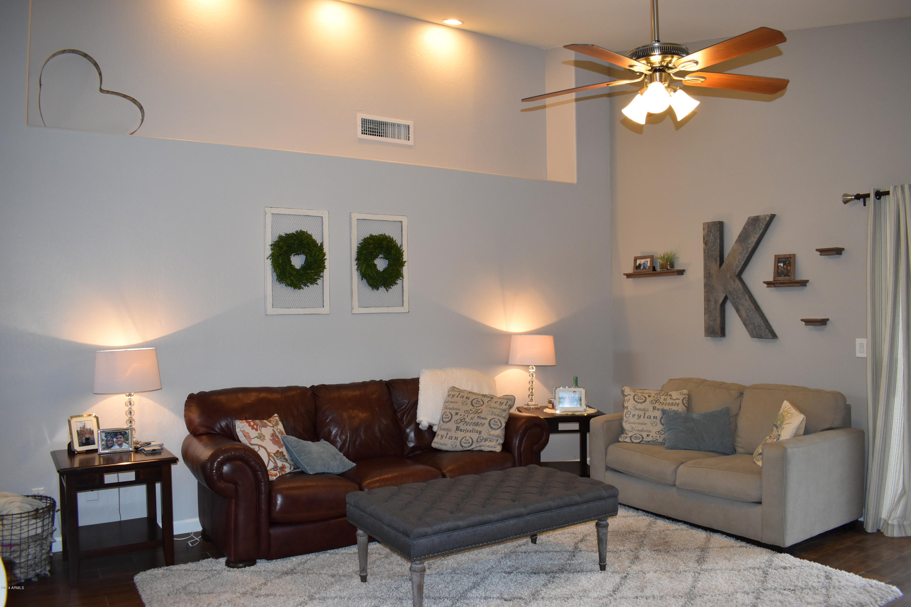 1252 East Redfield Road Phoenix, AZ 85022 - Photo 5 of 29 Great Room