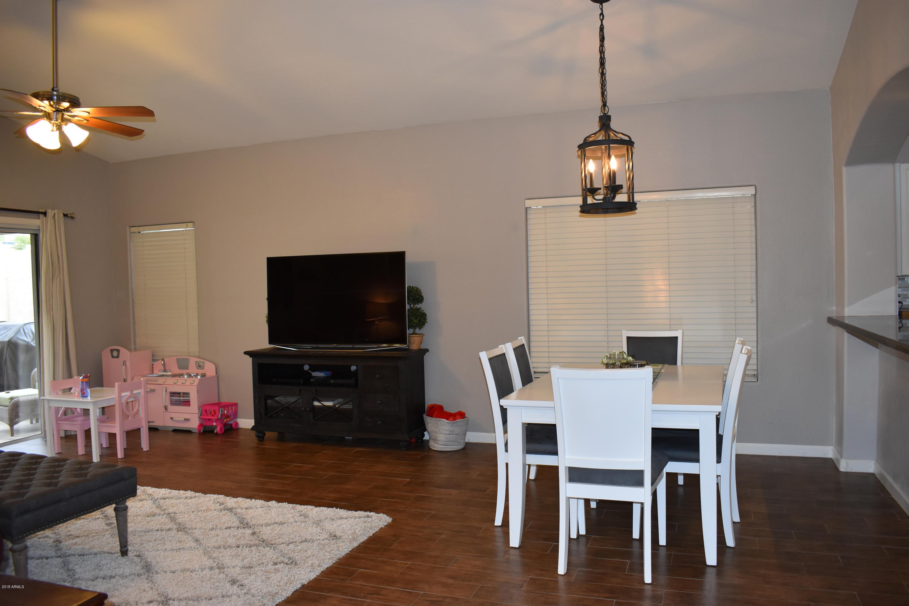 1252 East Redfield Road Phoenix, AZ 85022 - Photo 7 of 29 Great Rm & Dining