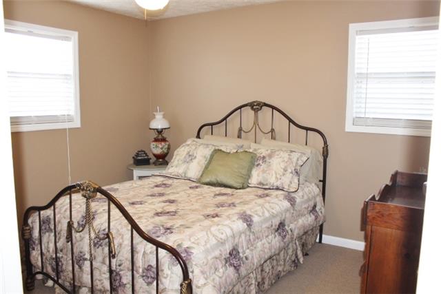 7239 Maple Springs Road Manchester, TN 37355 - Photo 11 of 20 SECOND BEDROOM