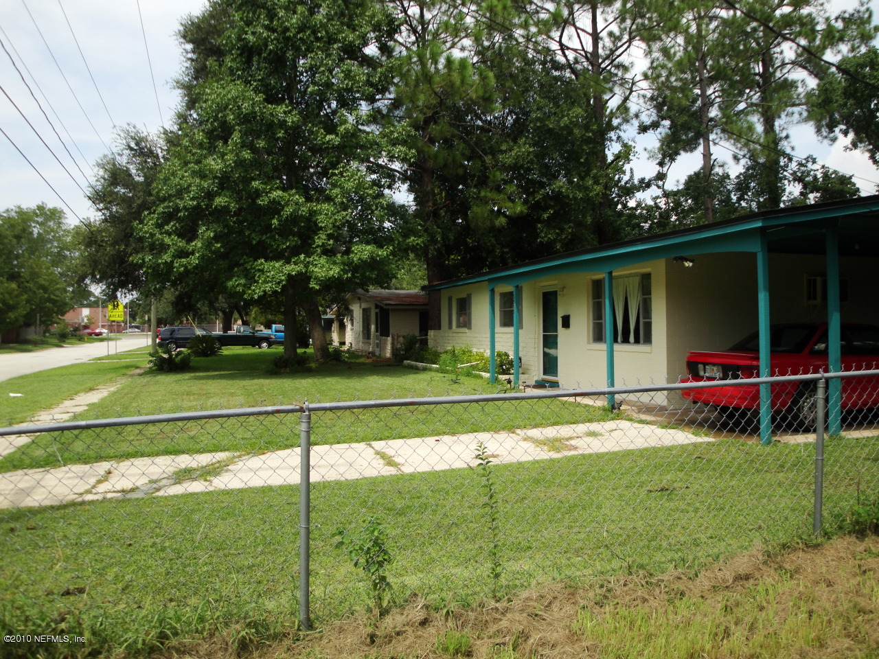5541 Beney Road Jacksonville, FL 32207 - Photo 14 of 15 a view of a house with a backyard
