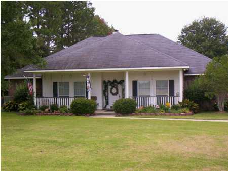 111 North Roclay Drive Lafayette, LA 70506 - Photo 1 of 9 Primary Photo