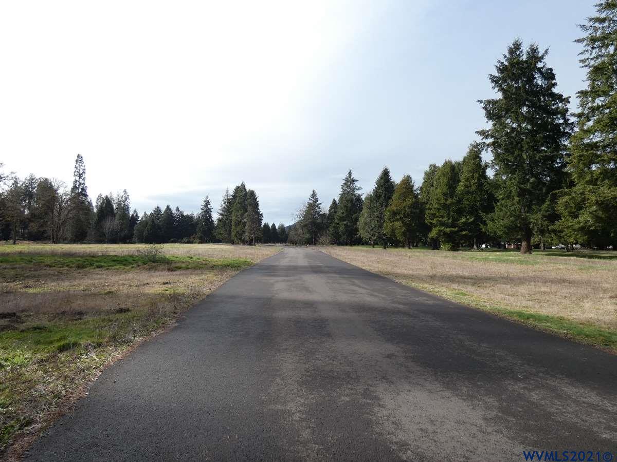 15 Omlid Drive Springfield, OR 97478 - Photo 9 of 11