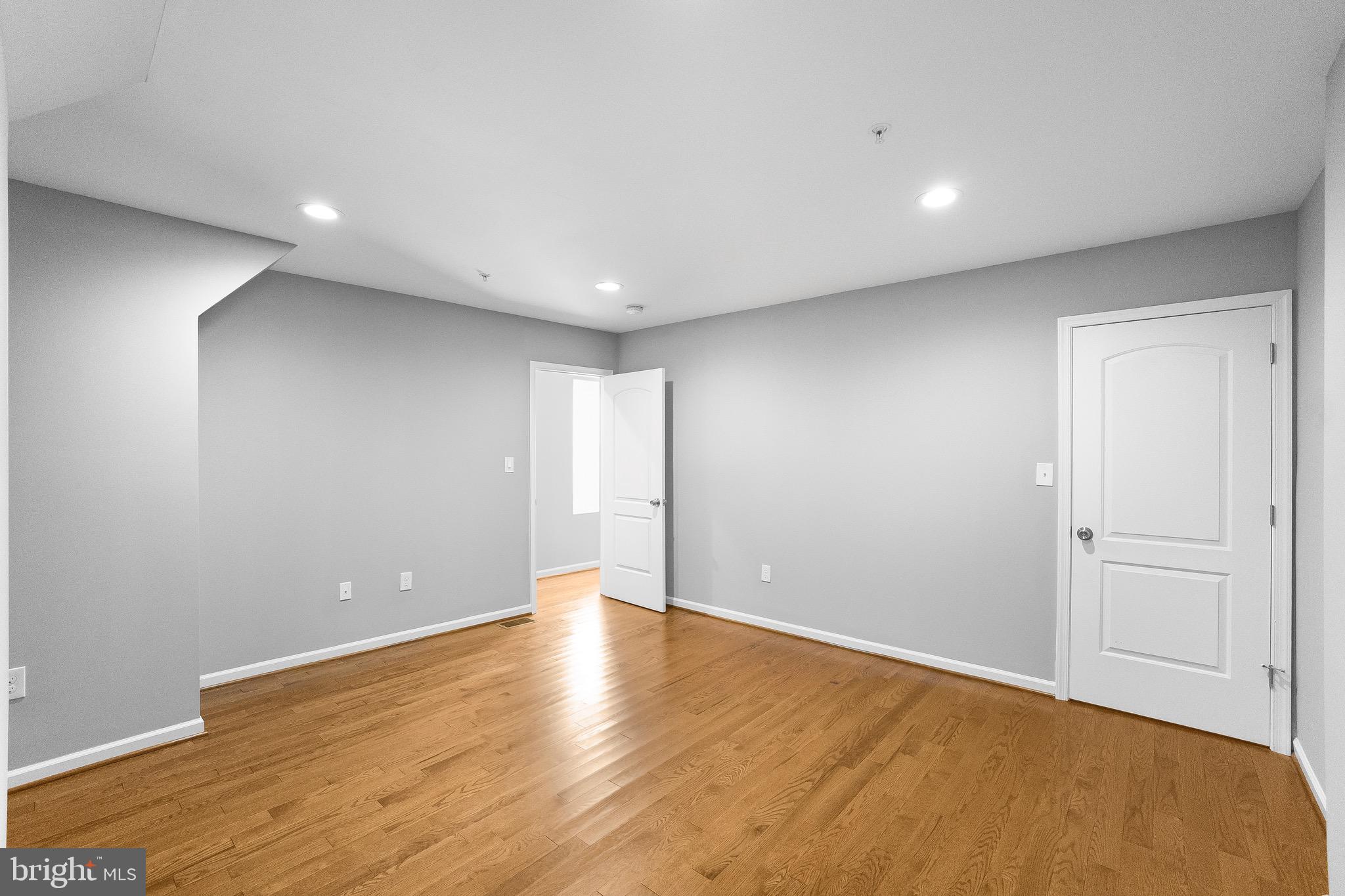 2917 13th Street Northwest Washington, DC 20009 - Photo 13 of 33 a view of an empty room