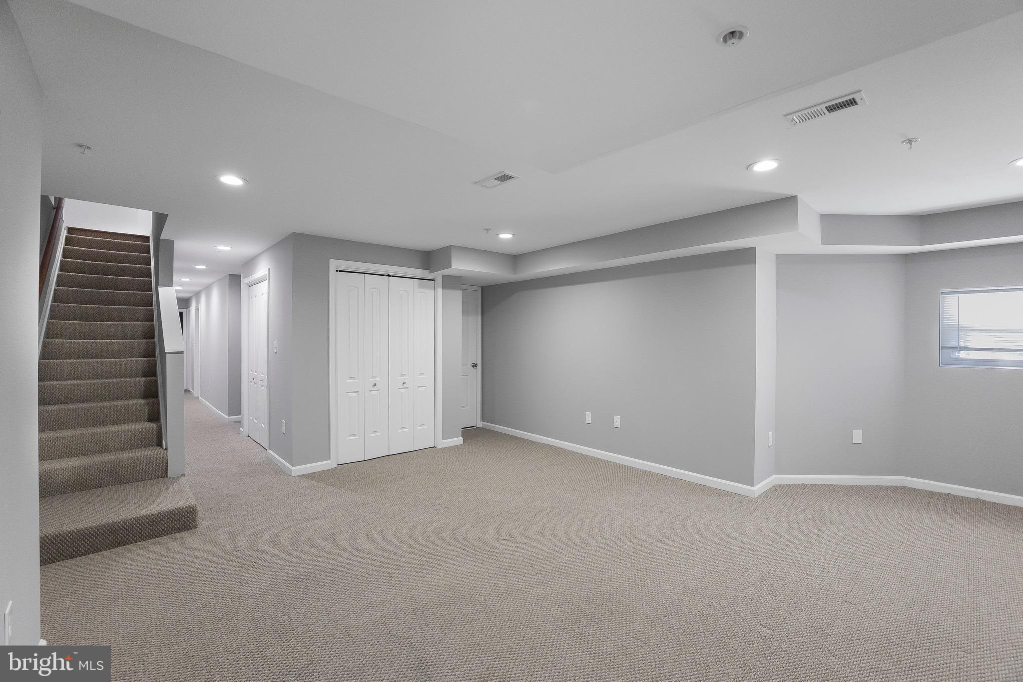 2917 13th Street Northwest Washington, DC 20009 - Photo 17 of 33 a view of an empty room with a window