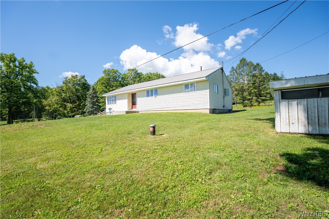 9943 Smith Road Dayton, NY 14138 - Photo 3 of 39