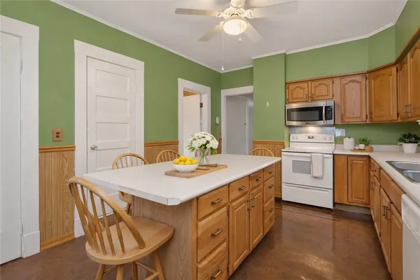 $249,900 | 18 Pleasant Street, Manchester, NY 14432