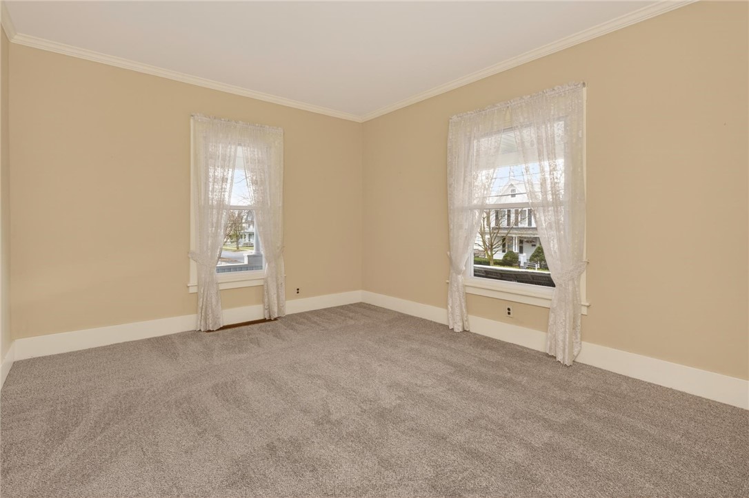 18 Pleasant Street Manchester, NY 14432 - Photo 7 of 34