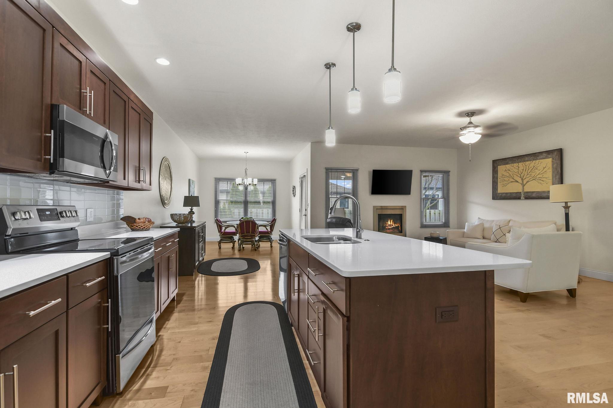 3310 Lakemere Drive Springfield, IL 62711 - Photo 11 of 36 Gallery Image 11