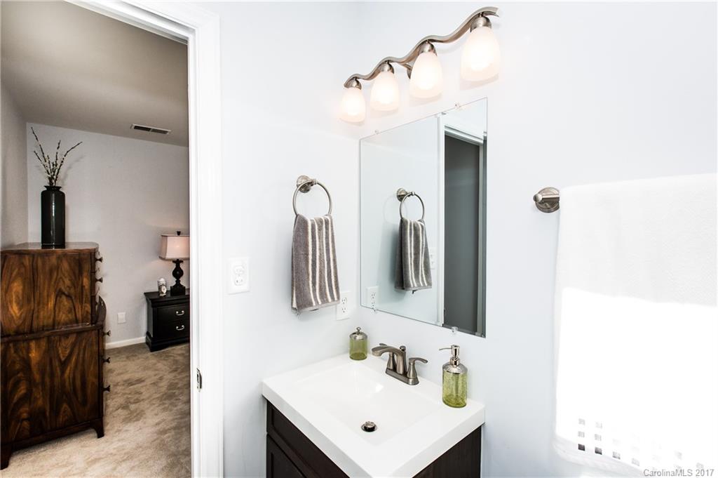 5812 Portburn Road Charlotte, NC 28211 - Photo 16 of 24 Gallery Image 16