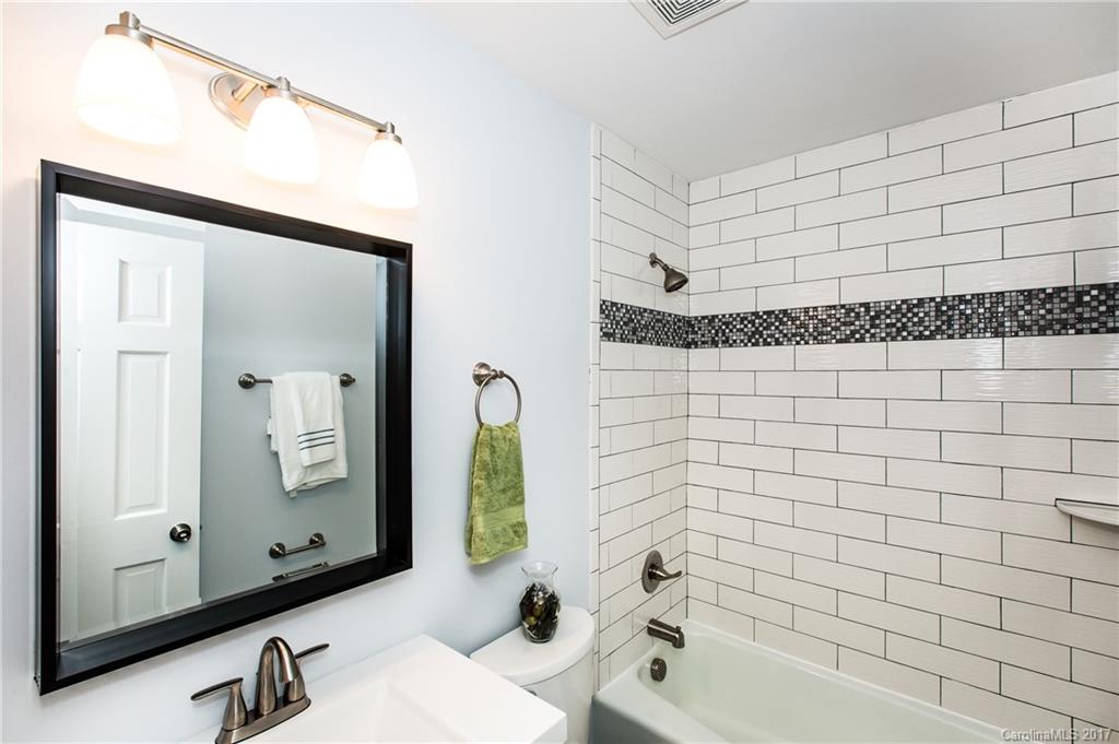 5812 Portburn Road Charlotte, NC 28211 - Photo 20 of 24 Gallery Image 20