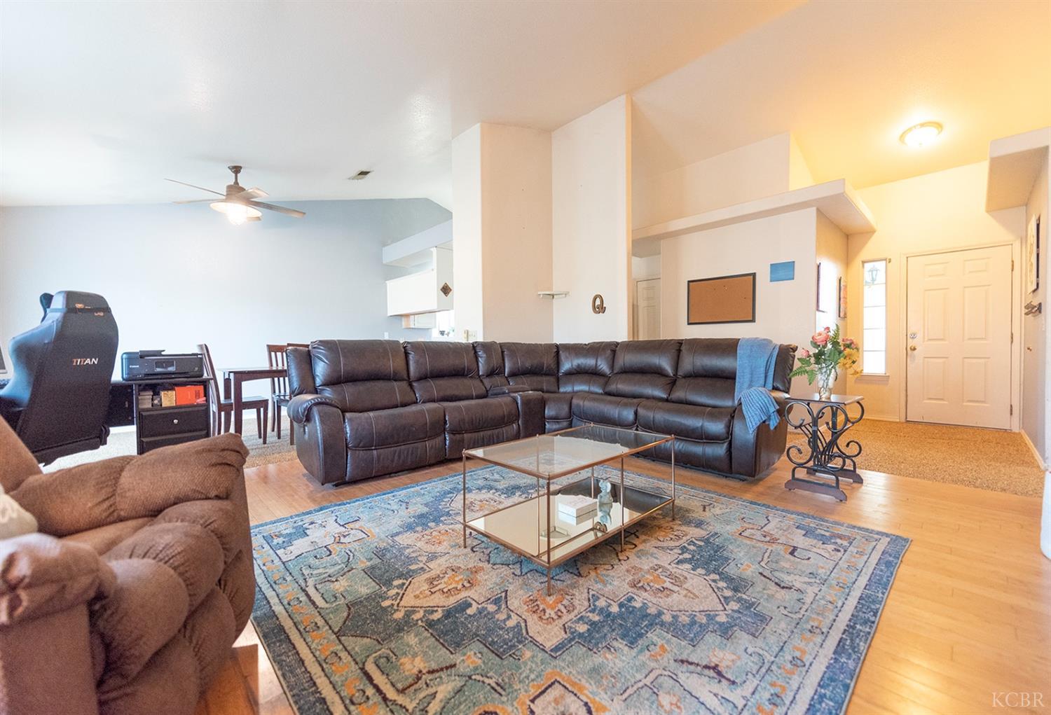 356 East Spring Lane Lemoore, CA 93245 - Photo 8 of 23 Gallery Image 8