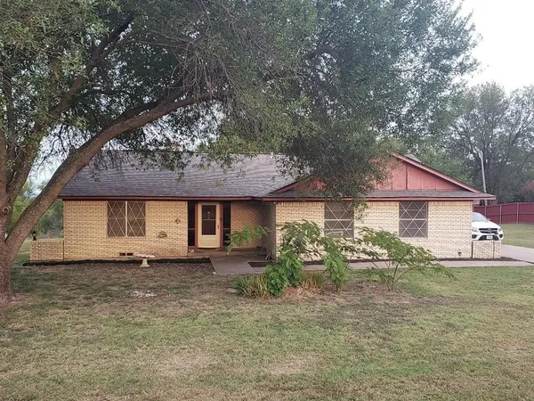$2,200 | 4330 Farm To Market Road 75, Princeton, TX 75407