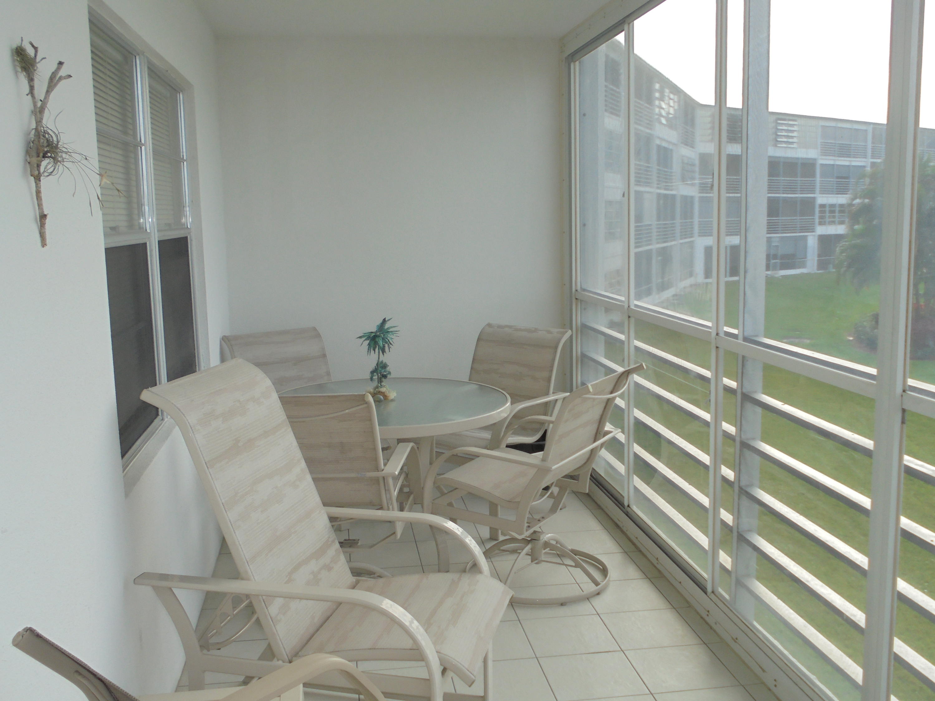 2058 Exeter Boca Raton, FL 33434 - Photo 16 of 20 030