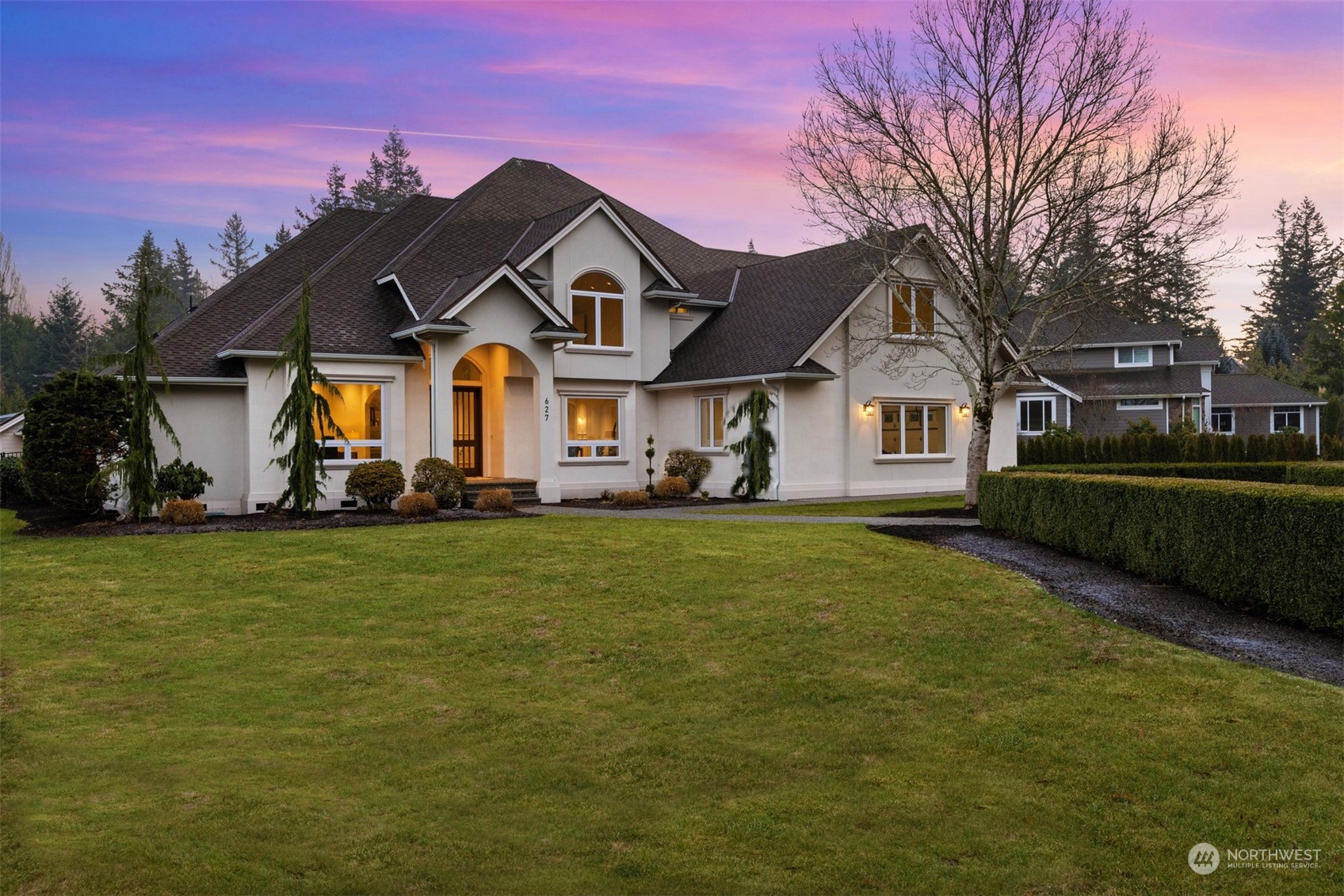 627 Linden Road Bellingham, WA 98225 - Photo 1 of 40 a front view of house with yard and green space