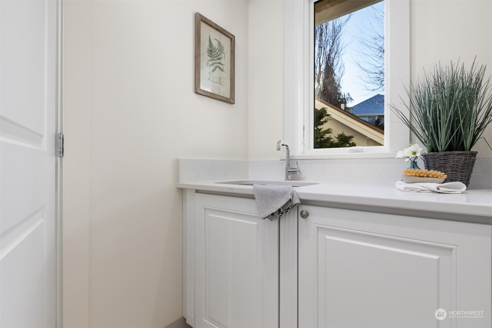 627 Linden Road Bellingham, WA 98225 - Photo 34 of 40 a sink with a close view of a bathroom