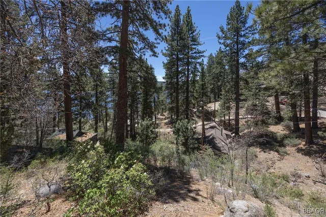 $289,900 | 352 Big Bear Trail, Fawnskin, CA 92333