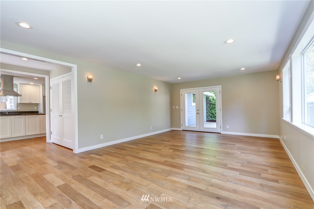 3800 Sunnyslope Road Southwest Port Orchard, WA 98367 - Photo 12 of 32 Gallery Image 12