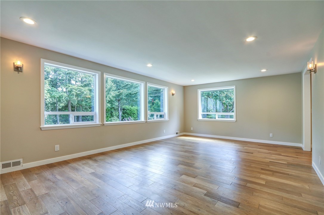 3800 Sunnyslope Road Southwest Port Orchard, WA 98367 - Photo 14 of 32 Gallery Image 14