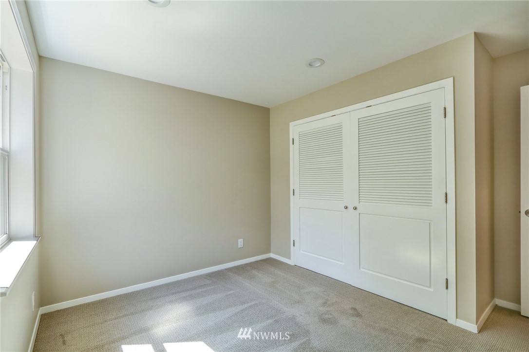 3800 Sunnyslope Road Southwest Port Orchard, WA 98367 - Photo 17 of 32 Gallery Image 17